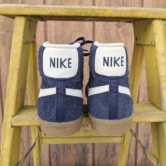 RARE Nike Navy Terry Cloth High Top Sneakers VGUC! - Picture 4 of 11